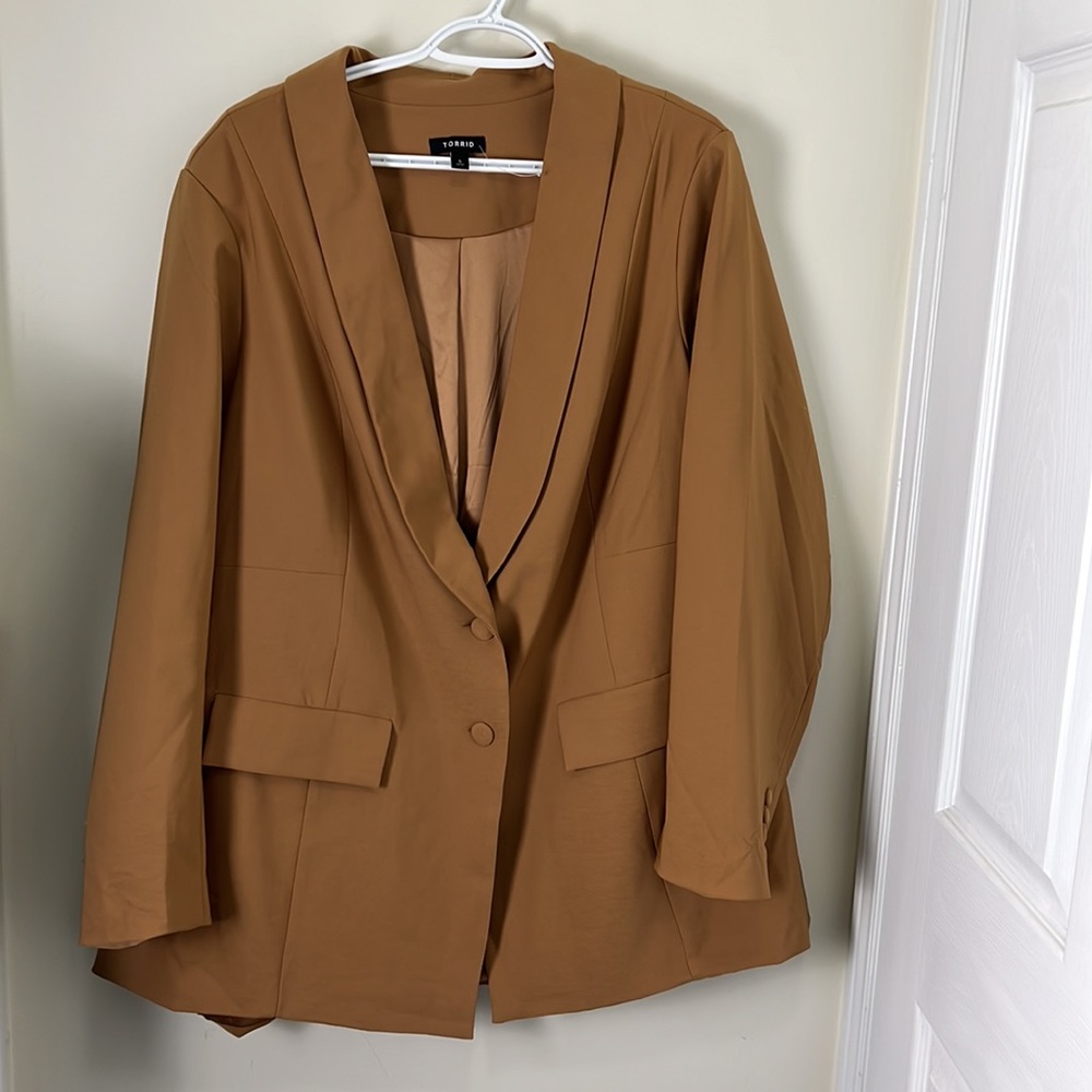 Torrid Plus Size Structured Tan Brown Blazer Size 5X